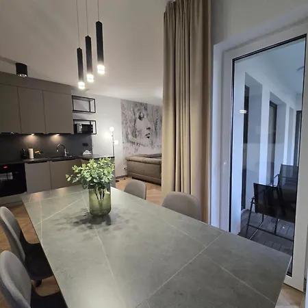 Boleslaviaapartments - Merci 3, Private Parking Apartment Boleslawiec (Lower Silesia)